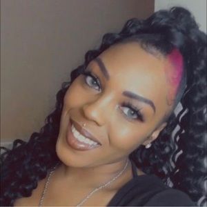 Meet your Posher, Eva